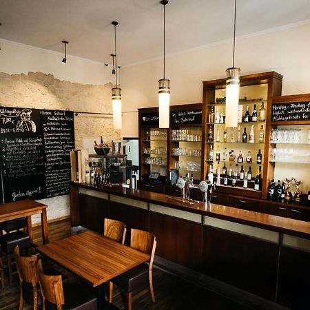 Hotel Am Bahnhof Вайльбург Экстерьер фото